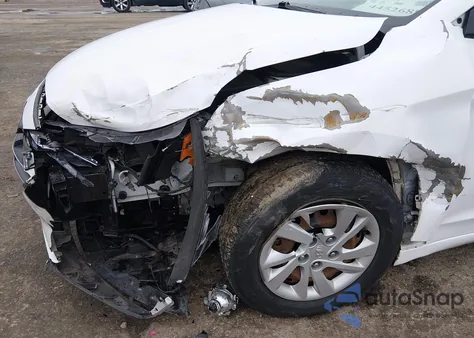 2019 Hyundai Elantra Se from USA, damaged, VIN 5NPD74LF0KH422697